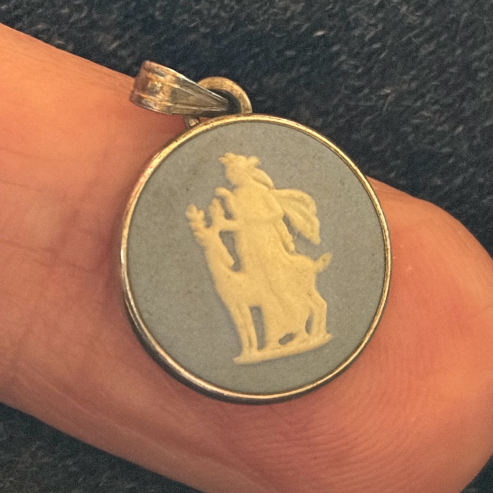 Wedgwood Classic Blue Jasperware Pendant Necklace - Unbranded